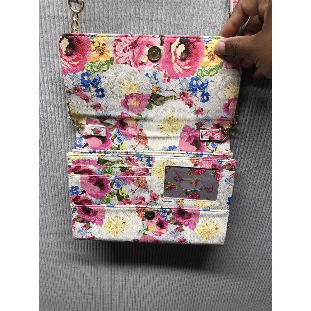 Betsy Johnson Crossbody Purse Floral Bow Inside Wallet Organization Pockets - Picture 4 of 15